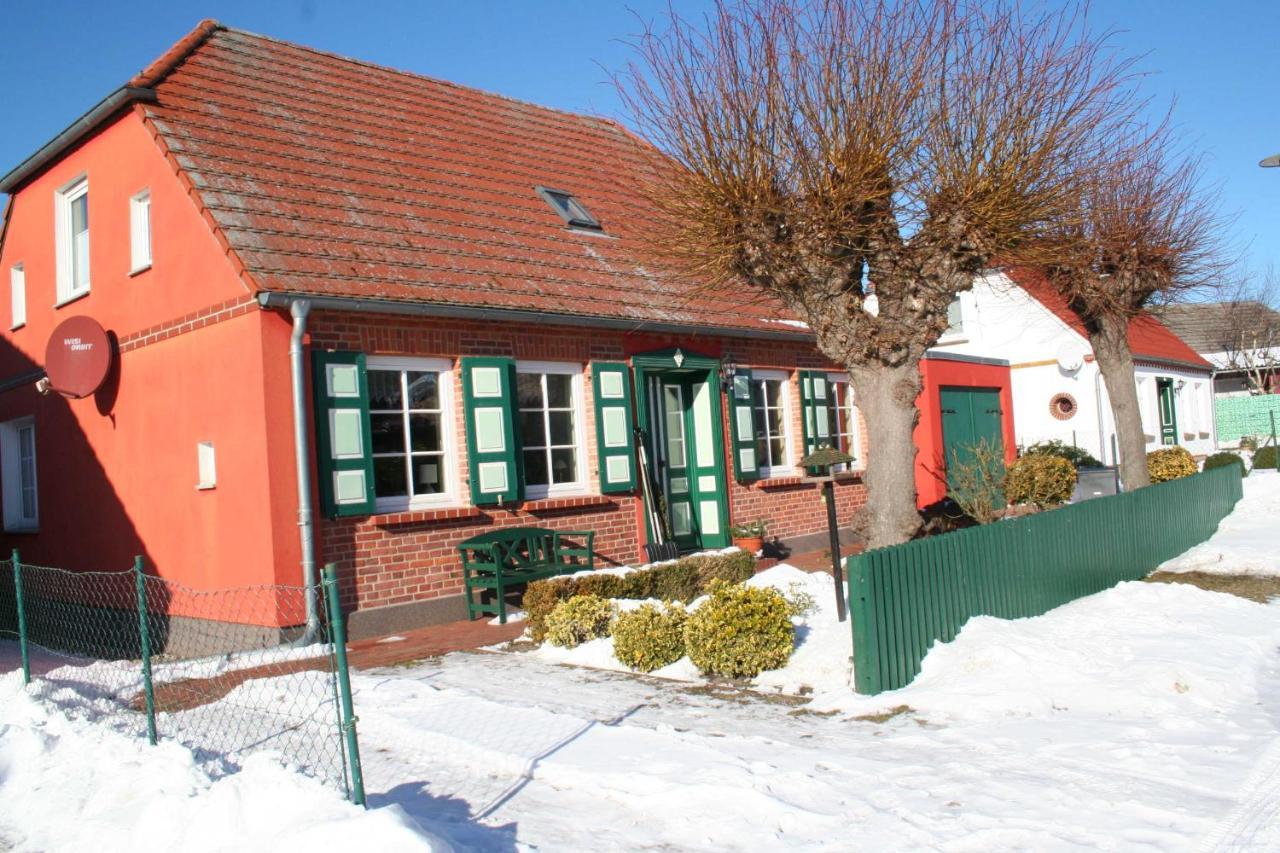 Ferienwohnung Leitzsch Вустров Экстерьер фото